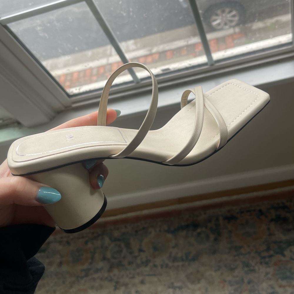 Cream strappy Zara sandals with circular block heel.  Never worn.